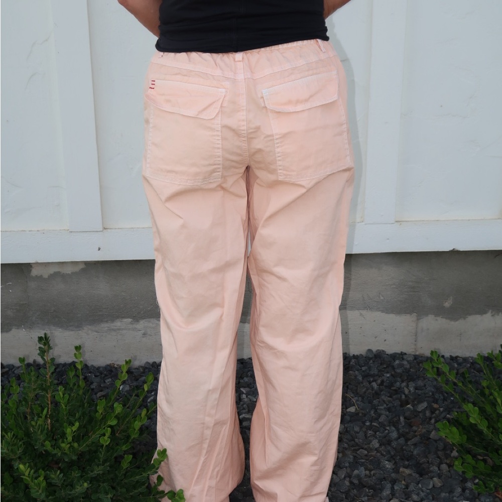 Peach cargo pants 🍑 - Picture 3 of 4